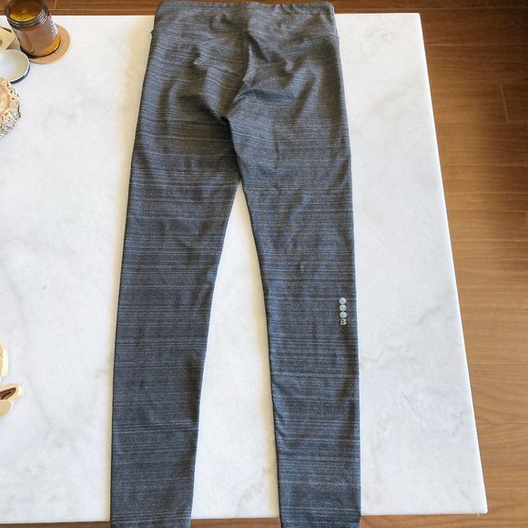 Bench high rise leggings, heathered grey stripe (size M) - Picture 3 of 8